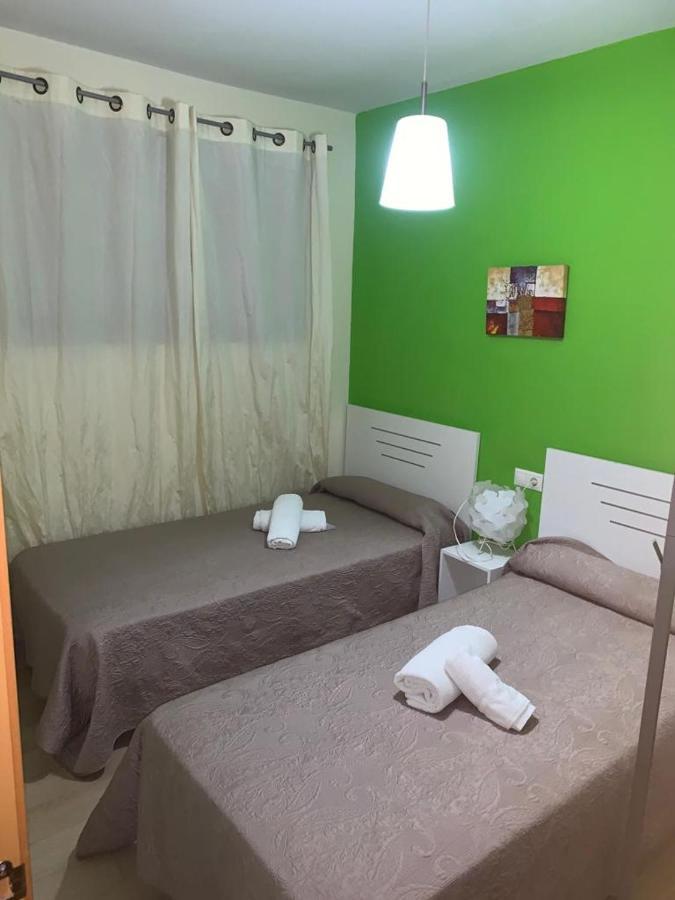 Apartamentos 16:9 Playa Suites Almería Buitenkant foto